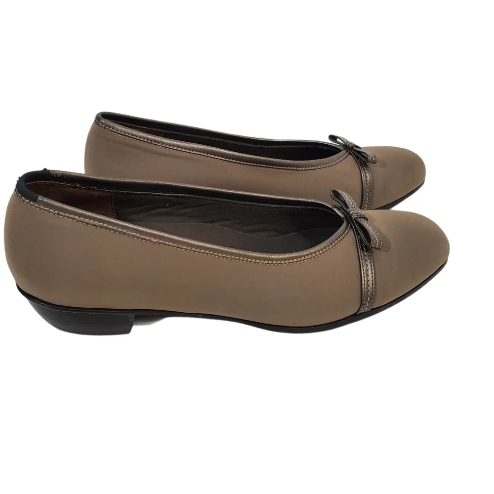 Munro American Brown Juliet Bow Shoes